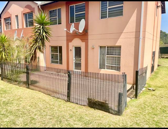 2 BEDROOM APARTMENT FOR SALE IN GERMISTON CENTRAL